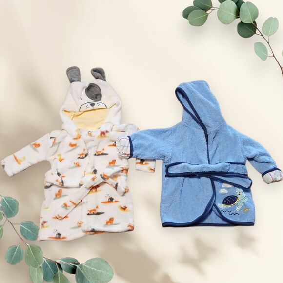 Bundle Of 2 Baby Bath Robes 0-9Months - Picture 1 of 12